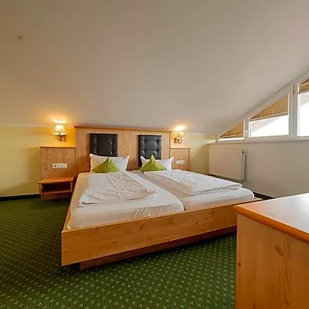 Weinhotel Adler 3*