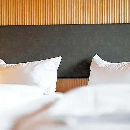 Weinhotel Adler 3*