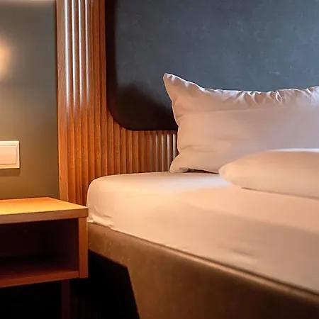 Weinhotel Adler 3*